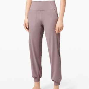 Lululemon Align Joggers 28”